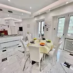 Lussuoso 130 Mq Zona Cipro