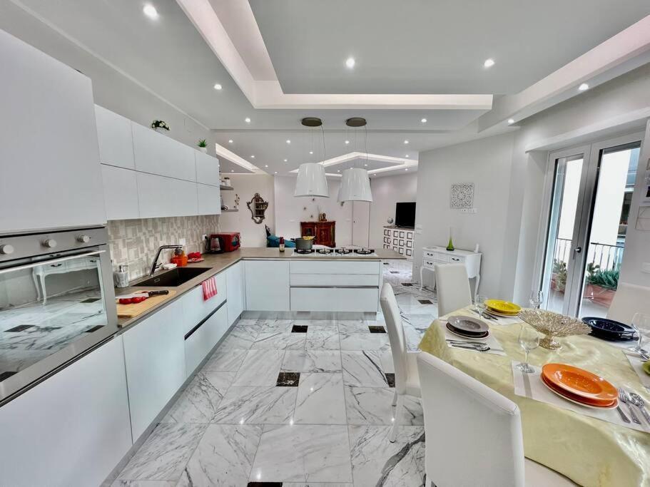 Apartment Lussuoso 130 Mq Zona Cipro Rom